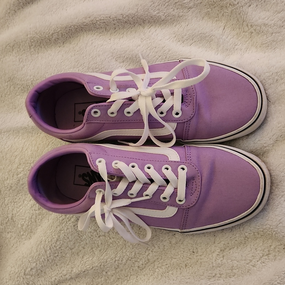 Womans vans size 9.5 lilac